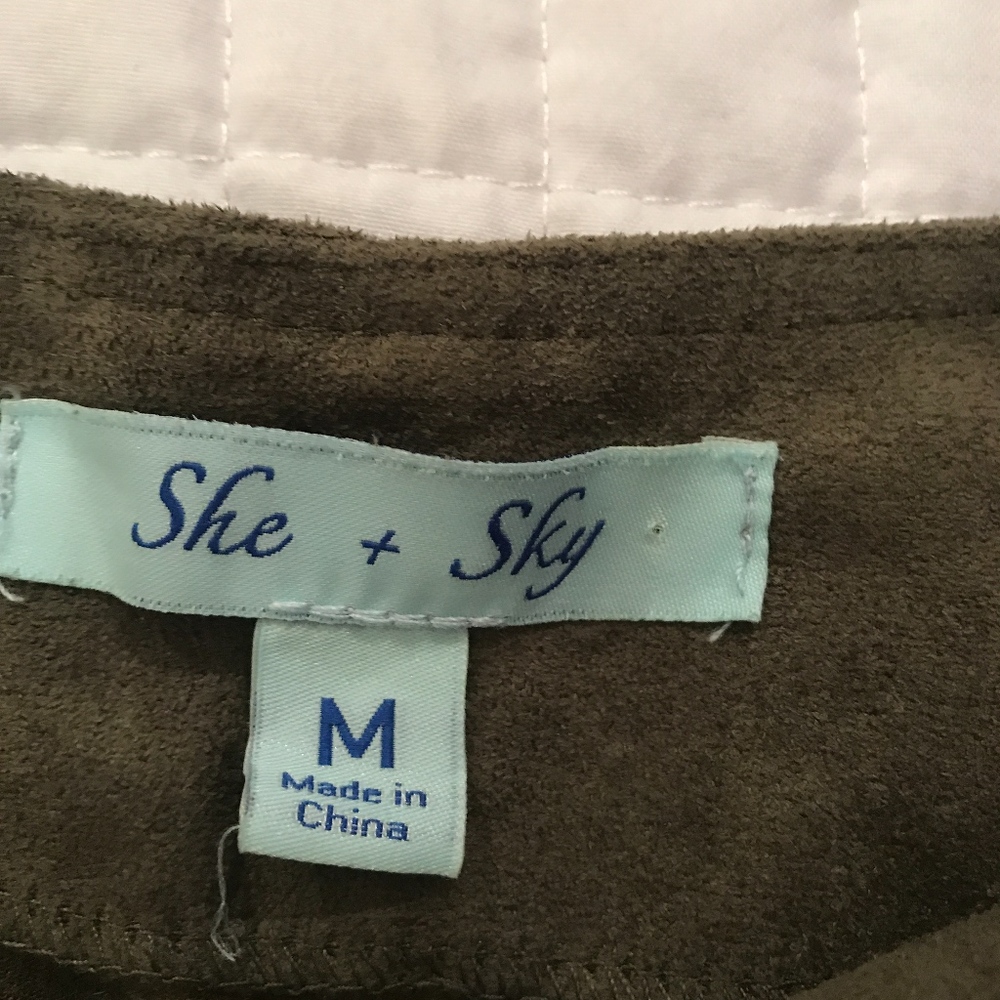 Shorts - Picture 5 of 6